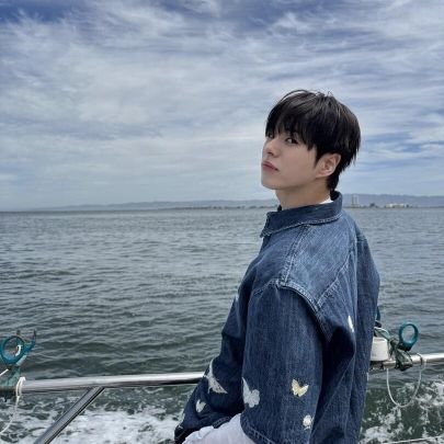 FadlySenja20231's profile picture. perintis bukan pewaris 💪