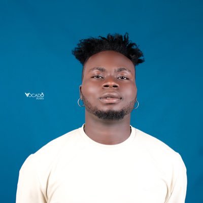 🌐 ⭐️ | FREESTYLE 👑 | | SINGER | Song Writer | | Lyrical wonder| Fame is expensive but grace is free⚾🇫🕤💏📵 #ChelseaFC | Real name : Ojolo Busuyi