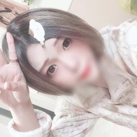 kaede2456443's profile picture. このアカは秘密の裏垢。念のため凍結対策してるんで、直ぐ「運動」できる人は、プロフのリンクのところ使うようにしてるよ(⋈◍＞◡＜◍)。✧♡