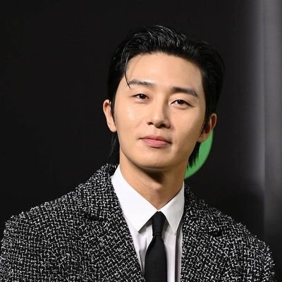 imparkseojoon's profile picture. 나는 항상 겸손함을 유지하고 내가 왜 시작했는지 잊지 말라고 스스로에게 일깨워줍니다. 나는 드라마 배우입니다.
