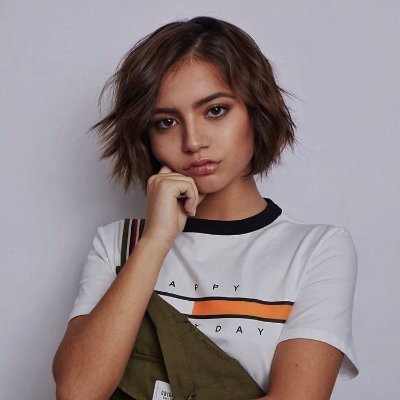 「𝐔𝐍𝐊𝐍𝐎𝐖」・━━Aᥣbᥲ Mᥲrίᥲ Nιᥱvᥱs Nᥲvᥲs ━━・𝐌𝐔𝐓𝐀𝐍𝐓 ◜❪Just α prettч floɯer ın α dαrk ɯorld ❫◞