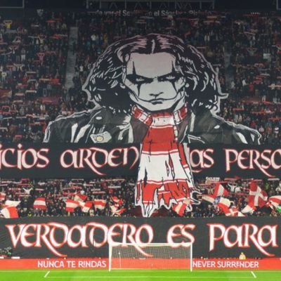 Soy padre x2, programador, seriéfilo y sevillista. Me gusta el fútbol, el carnaval, la fotografía y el sonido de una guitarra.