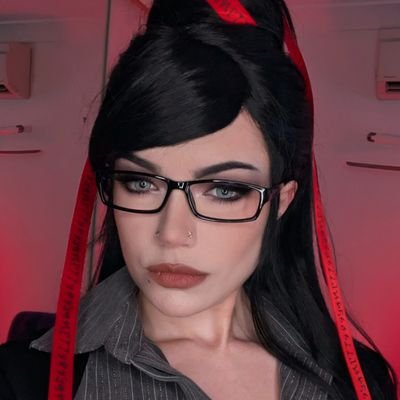 new account!! Sharing my cosplay and casual outfits 💕 main @Zalariacosplay