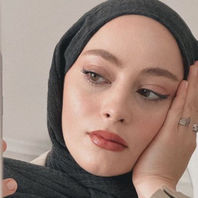 Kafire karşı Elif gibi dimdik Allah’a karşı Vav gibi eğilirim. 💜