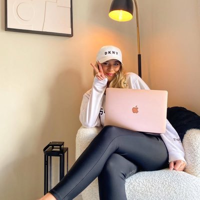 Business Mindset |Lifestyle👑 Make money online with my daily tip🔥 Online-business make $10k+ weekly. Join my trading community for free 🆓