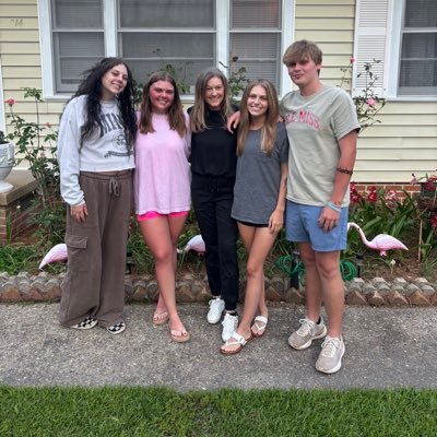 AllieEd11's profile picture. Jesus. Mom. Gulfport Assistant Powerlifting Coach. SAINTS. #SMTTT