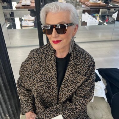 Mayeofficiial's profile picture. Mother of @Elonmusk thanks y’all for the love and support ❤️