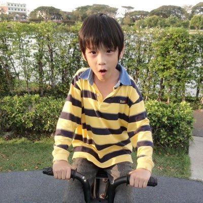 ri0n_xt's profile picture. 