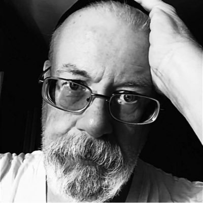 Joyfully immersed in Torah, Talmud, and Sifrei Kodesh. Posts of books are those in my personal library. Grateful Dead fan since 1976 🌞🥀💀🌹