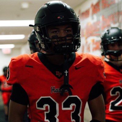 KahanuolaKuewa's profile picture. Kahanu’ola Kuewa || Class of 2026 || {DB} {WR} || 5’11, 185 lbs || 📲(808)-517-6575 || #33 ||✉️:@kahanuolakuewa@gmail.com || NCAA ID# 2501502123