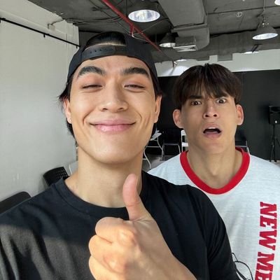Thaienthu
anaknya emang suka yapping🤭🤭