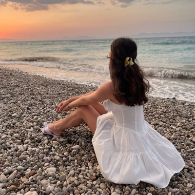 _maryanabi_'s profile picture. henlo I’m cherry