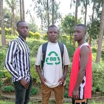 Foujoe250's profile picture. God 🙏 🇷🇼 is help  everyone