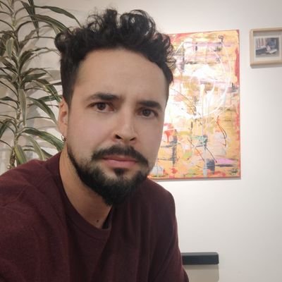 zurdela's profile picture. 