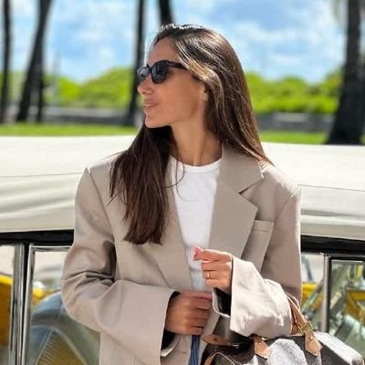 Djami1015451's profile picture. אני בחורה כלכלנית |
« אכל ושתה כי מחר נמותـ » 💋💄