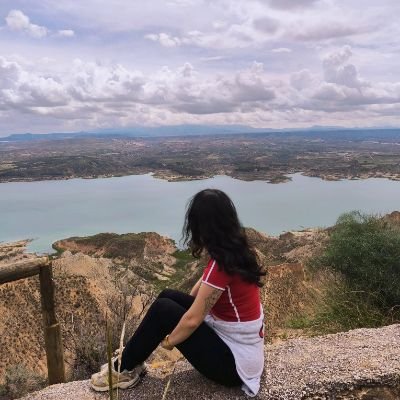 Quercuca's profile picture. PhD Student / Biologist 🌱
Restoration Ecology at ETSIIAA (UVa) 🌳🔬📊 @restormine