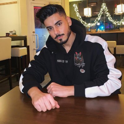هنا ستجد كل ما يتحدث عنك انت ❤️
صديق لمن لا صديق له ❤️
