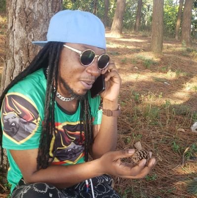 Am artist musician and I have crew it's call Target Entertainment majje ga binayisa