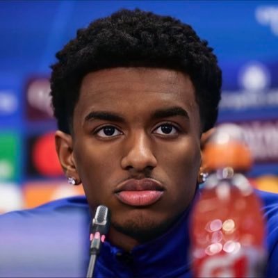 robin_dhliwayo's profile picture. 