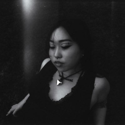 28 🫧 she/her 🎴 film photographer 🕸️ free Palestine 🇵🇸🍉