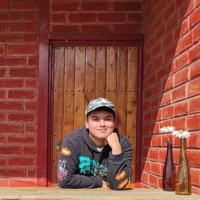 mateS2004's profile picture. Música Latina