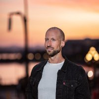 Andras Lenart (@playwithbeing) 's Twitter Profile