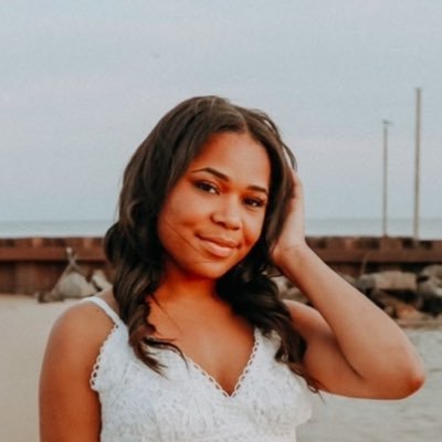 Ariel Walker Profile