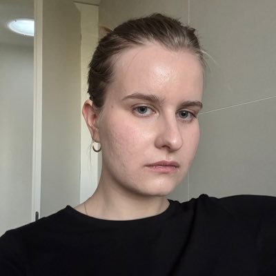 tcssellate's profile picture. the ultimate voyeur