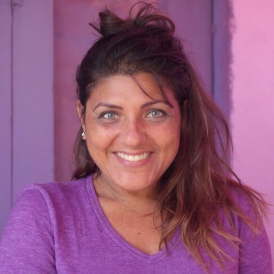 RenaquelineRena's profile picture. I'm just a Video Editing,Camerawoman,Producer, Graphic Designer, President of Banda Saens Peña  https://t.co/W2TXJfCym6