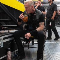 James Hetfield (@jamesalan12345) 's Twitter Profile