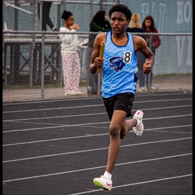 •5’6 •124 •|sophomore |• @PotomacseniorTF •(co28) •3.2 GPA. 1600Pb •4:47 800PB •2:16 5k PB 17:30 •ahmedoumarhassan2009@gmail.com