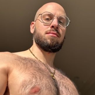 age 18+ nsfw | top side 🧑🏻🦲🍆🦶🏻I stay sensual | ppv free | /LydianGrey| ⛰️😍/gay/ 😊