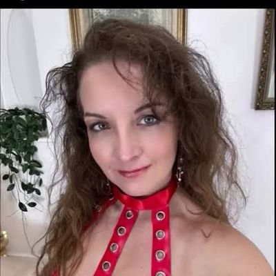 Elisa6687077287's profile picture. my Zangi number 1051489583