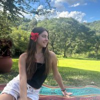 Luciana (@luucandelmi) 's Twitter Profile