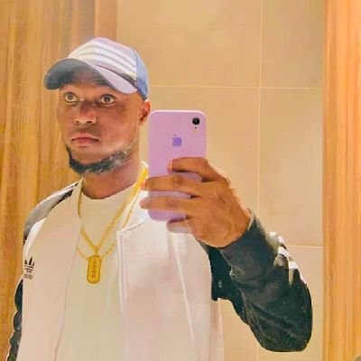 quainoo_prosper's profile picture. #NoMatter the economics of the jungle a lion🦁 will never eat grass💐💮