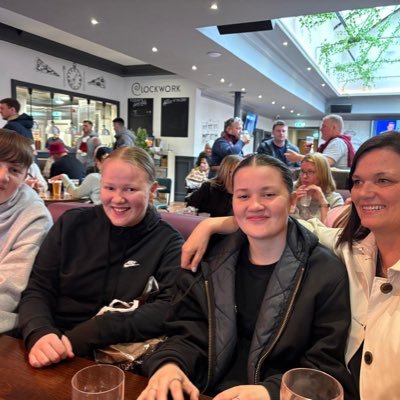 proud mammy, wife, debater, socialiser, weegie, celtic 🍀💃🏻🥂