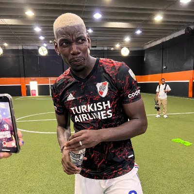 notmaxiof's profile picture. 