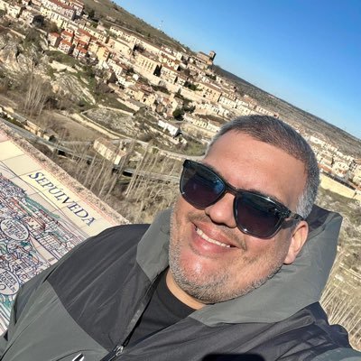 Boricua 🇵🇷 Jibarito 💪 Hijo de la patria ❤️Cubs 🐻 Azucareros🎋 Bulls 🐂 Cowboys 🤠 Fotografía 📸 Tecnología 💻 Finanzas personales 💰 Stocks 📈 Política 🎪