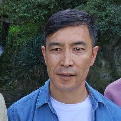 HossainiHusaini's profile picture. چارلی چاپلین واقعی منم.