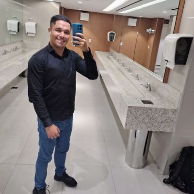 PortoMil's profile picture. 