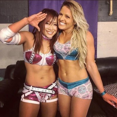 PLEASE FOLLOW MY MAIN ACCOUNT @SensesPunk as Kairi Sane follows my Main Acct and you should too! (I’ll follow back if you do) I 💕 Kairi Sane & Candice LeRae!