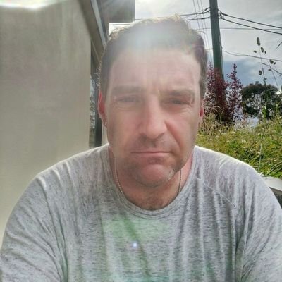 Bretagnebeuh's profile picture. Permis de conduire, carte de séjour, renouvellement de la carte vitale, carte bleue..... disponible pour tout vos documents urgent..... WhatsApp +33757755444