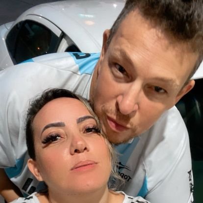Cristão, Gremista, jornalista e um homem apaixonado pela minha esposa❤️💙