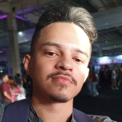Engenheiro de Software em formação.
FH: Mergulhe na névoa... e torne-se a presa!