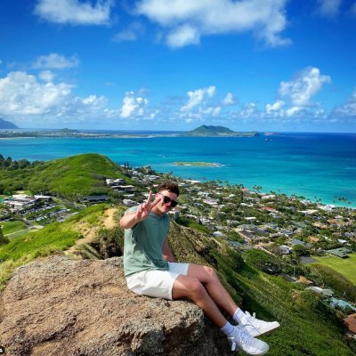 eli64s's profile picture. AI Engineer