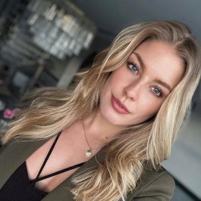 Violet1988w's profile picture. In spite of everything, I still believe people are really good at heart.