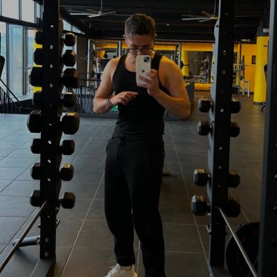 _estebaannovoa's profile picture. drizzy drake