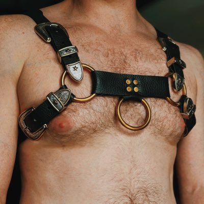 NSFW | Durham NC | 5’10” 185 | Vers bottom. FF and Toys. Occasional #cumdump | All my content is free, consider tipping https://t.co/wOPtnmP5a4