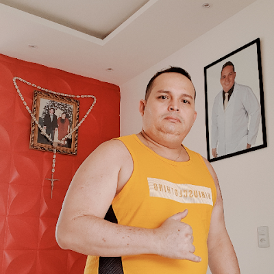 RobertoCar81902's profile picture. 