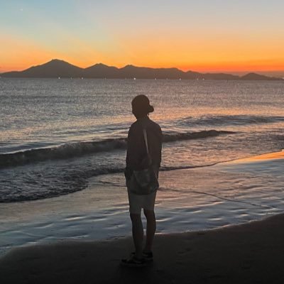 always6903's profile picture. 산 넘고 물 건너 …… 또 산넘고 물건너야지